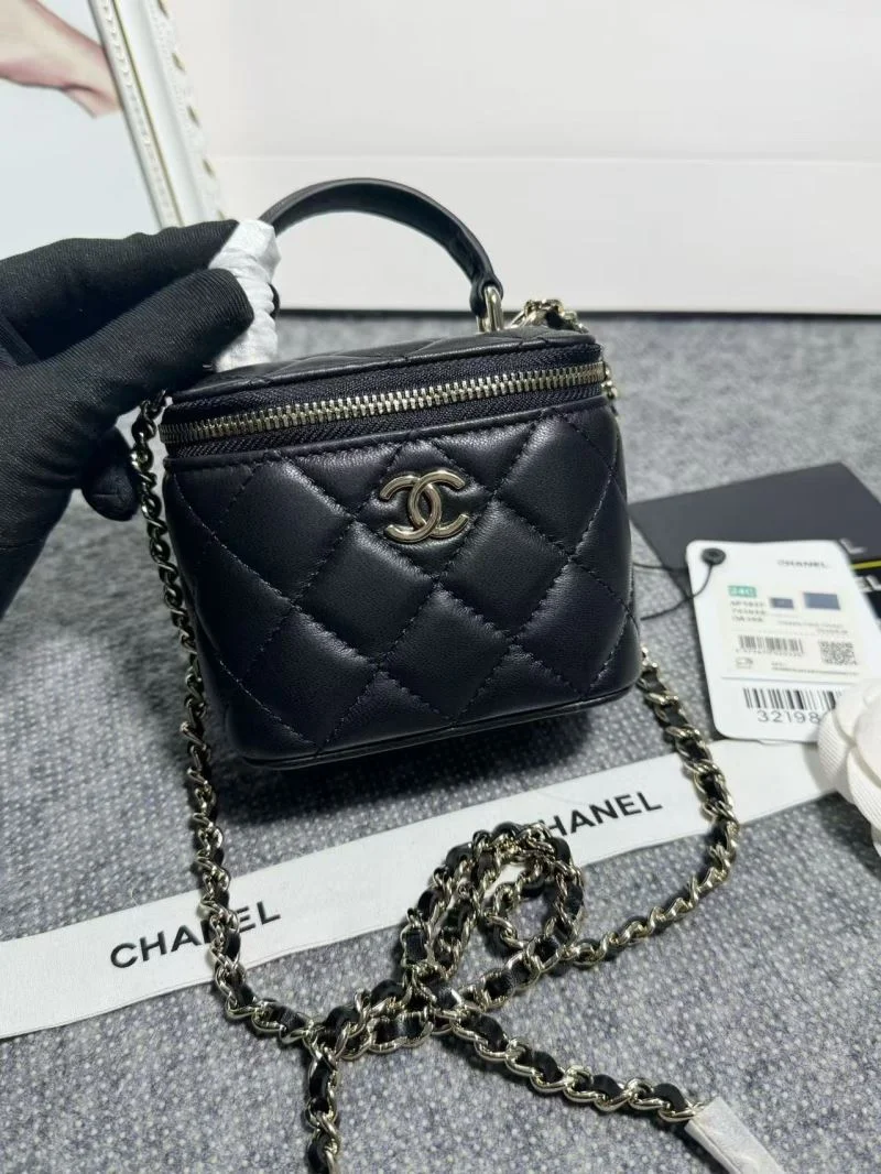 Chanel Cosmetic Bags Trendsetting 53366