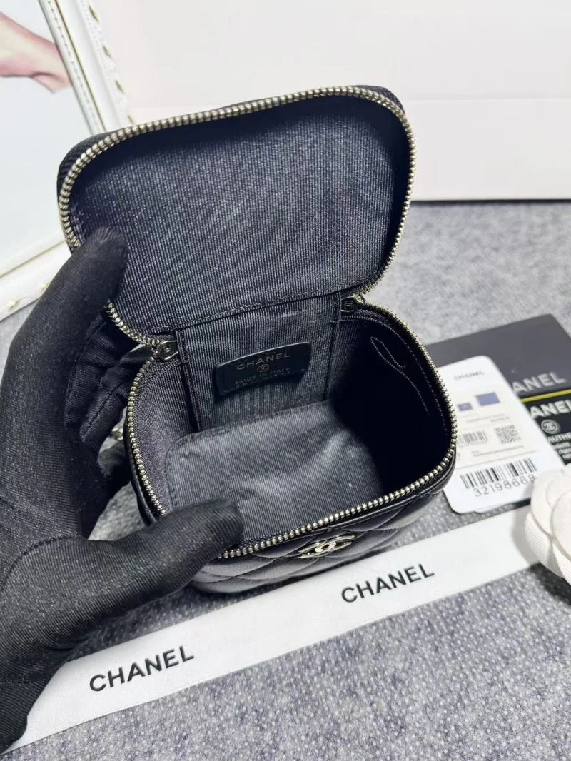 Chanel Cosmetic Bags Trendsetting 53366