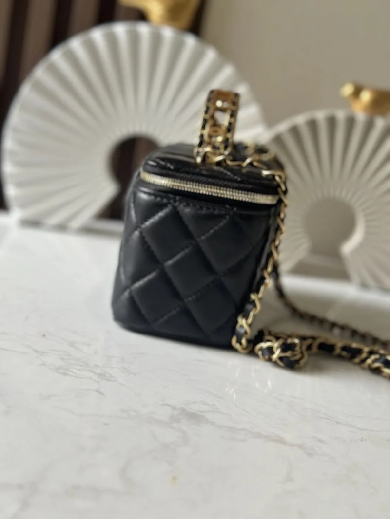 FreshLook Chanel Cosmetic Bags 53364