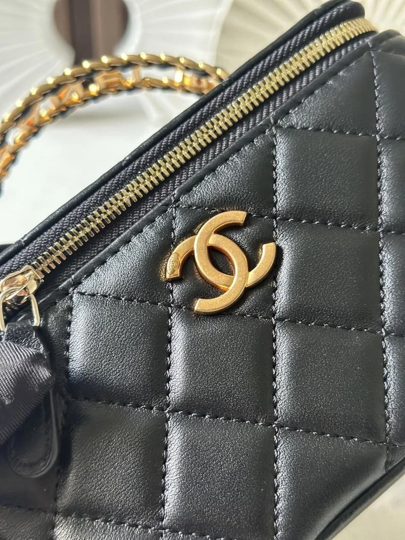 FreshLook Chanel Cosmetic Bags 53364