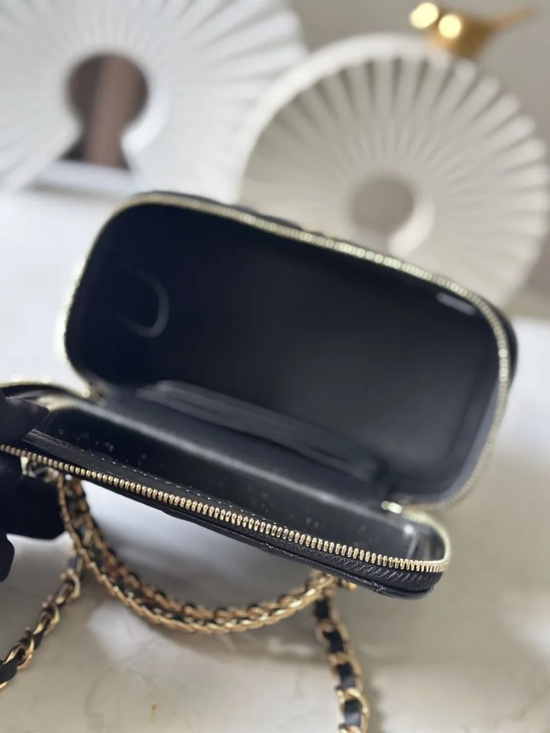 FreshLook Chanel Cosmetic Bags 53364