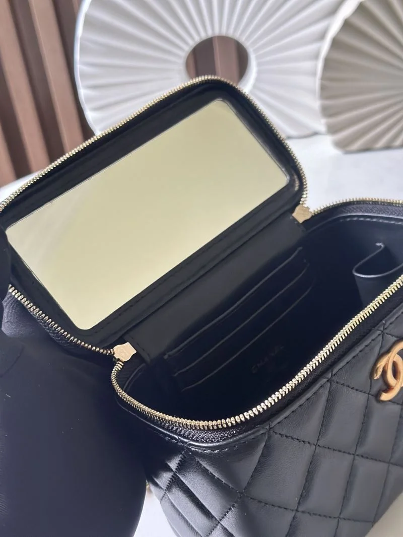 FreshLook Chanel Cosmetic Bags 53364