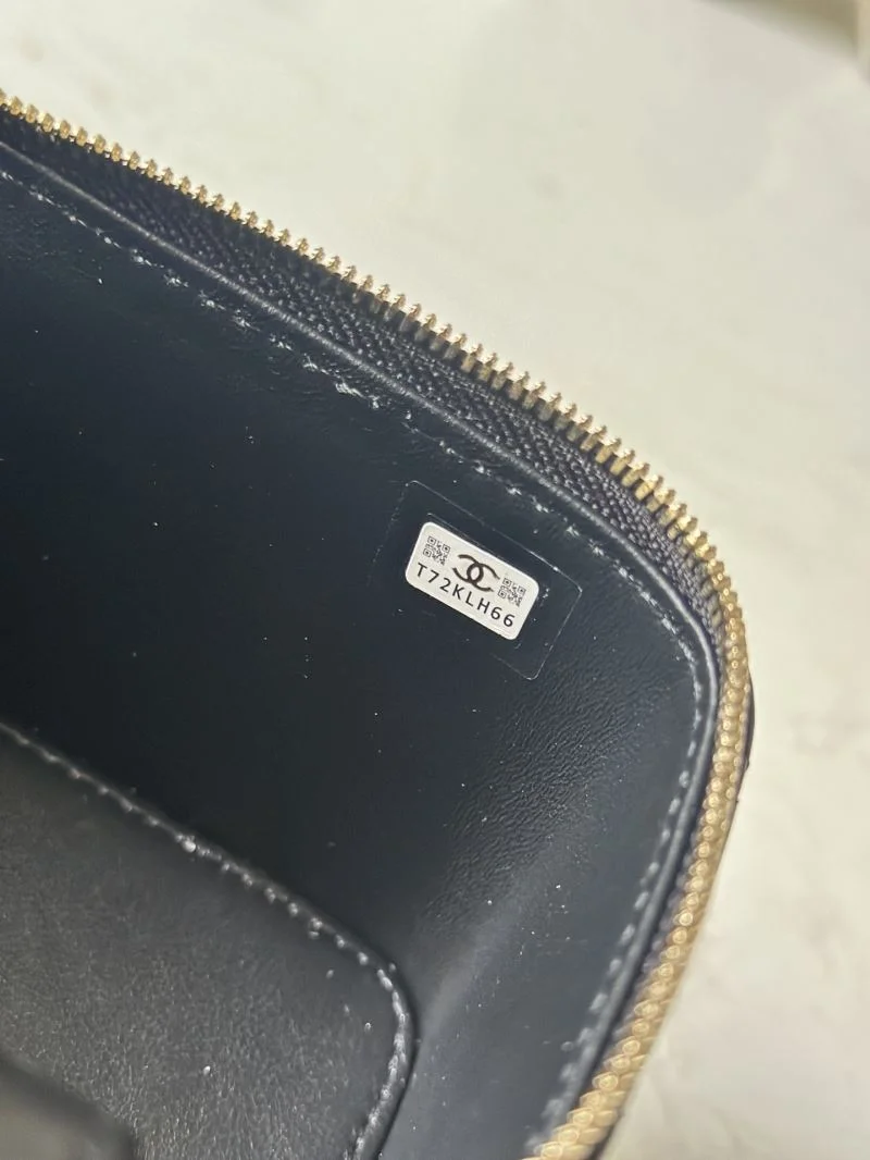 FreshLook Chanel Cosmetic Bags 53364