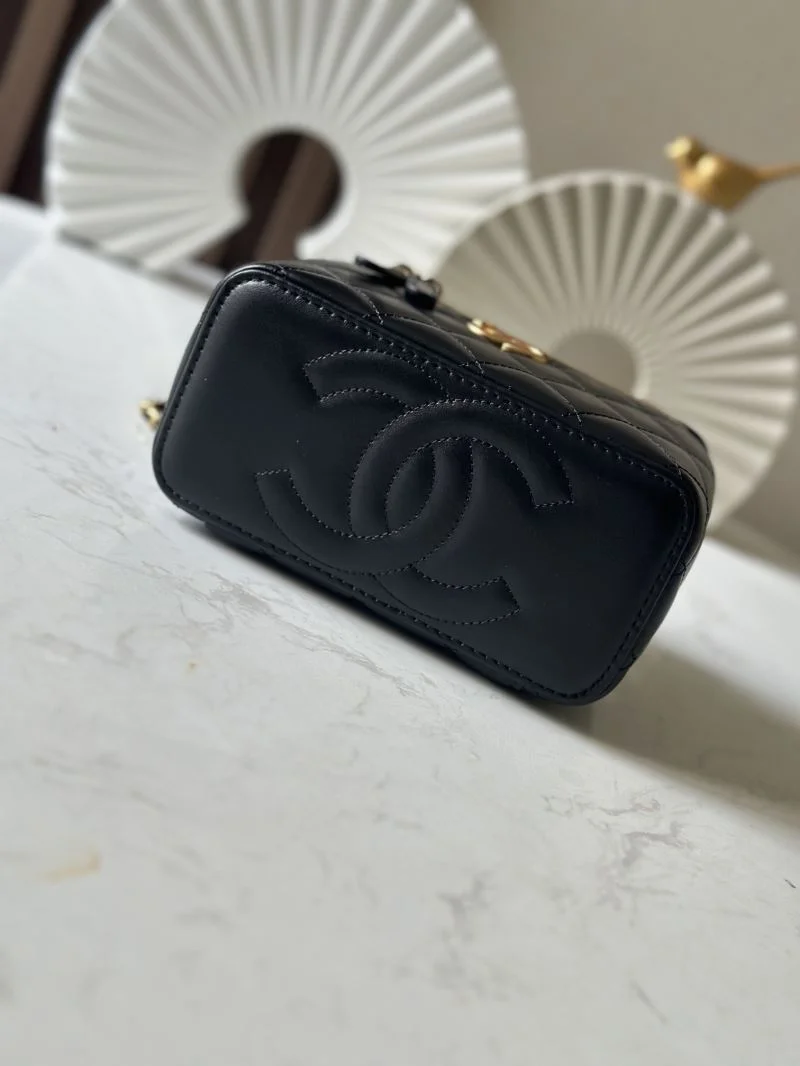 DailyWear Chanel Cosmetic Bags 53362