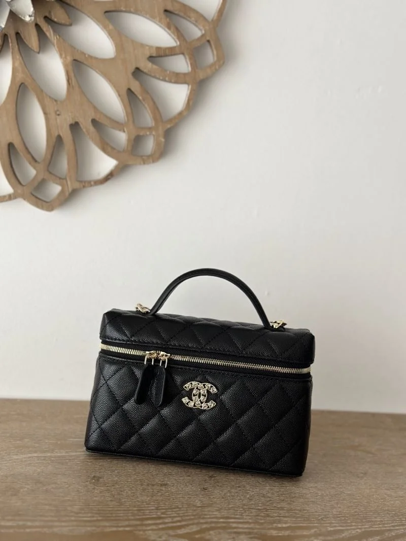 Chanel Cosmetic Bags RelaxedFit 53352
