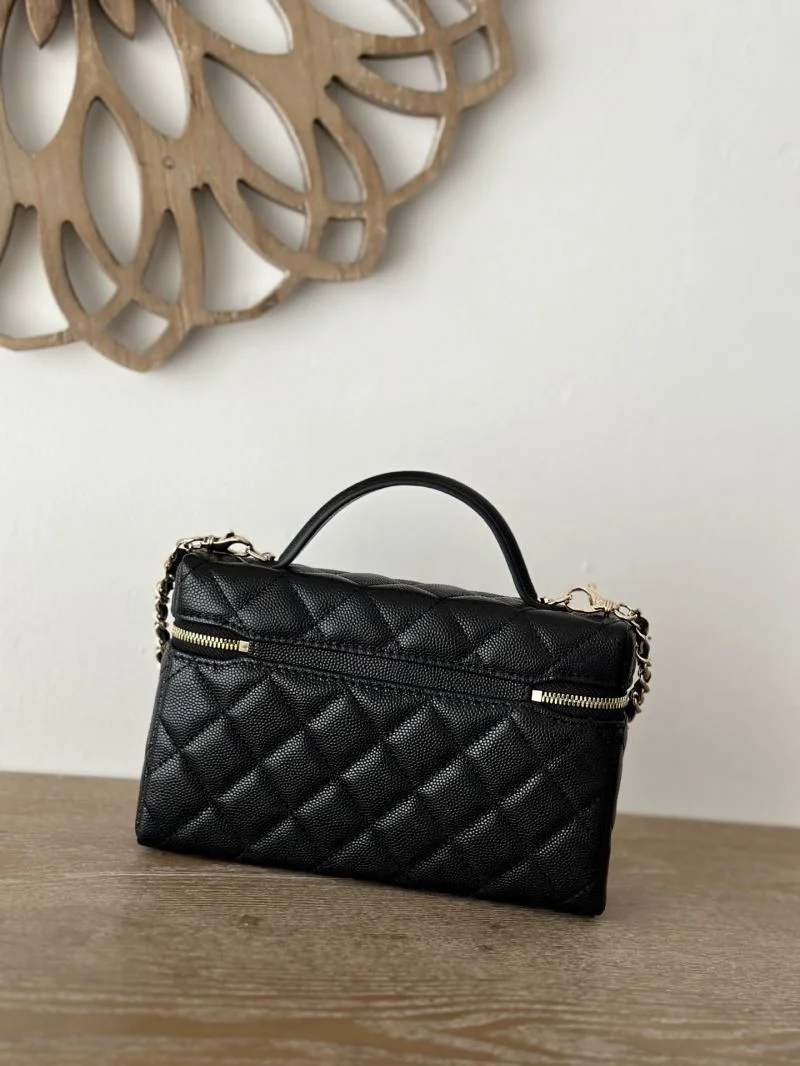 Chanel Cosmetic Bags RelaxedFit 53352