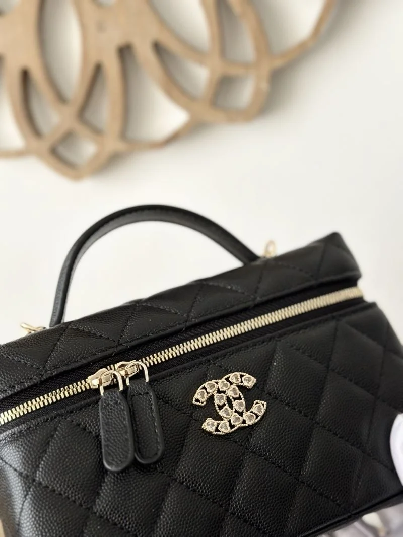 Chanel Cosmetic Bags RelaxedFit 53352