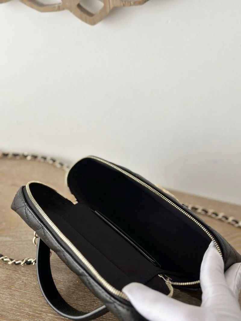 Chanel Cosmetic Bags RelaxedFit 53352