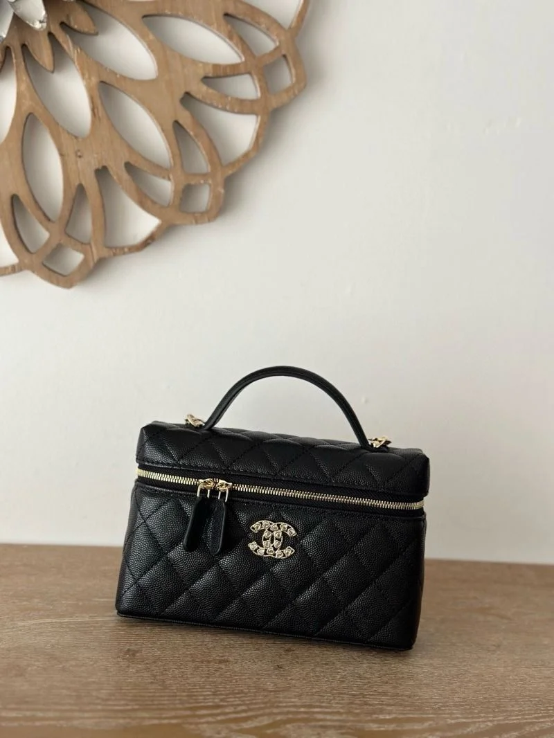 Chanel Cosmetic Bags RelaxedFit 53352