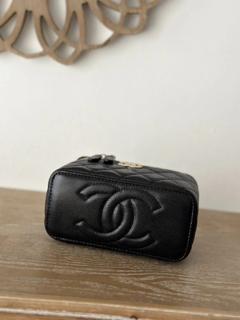 Chanel Cosmetic Bags OdorResistant 53360