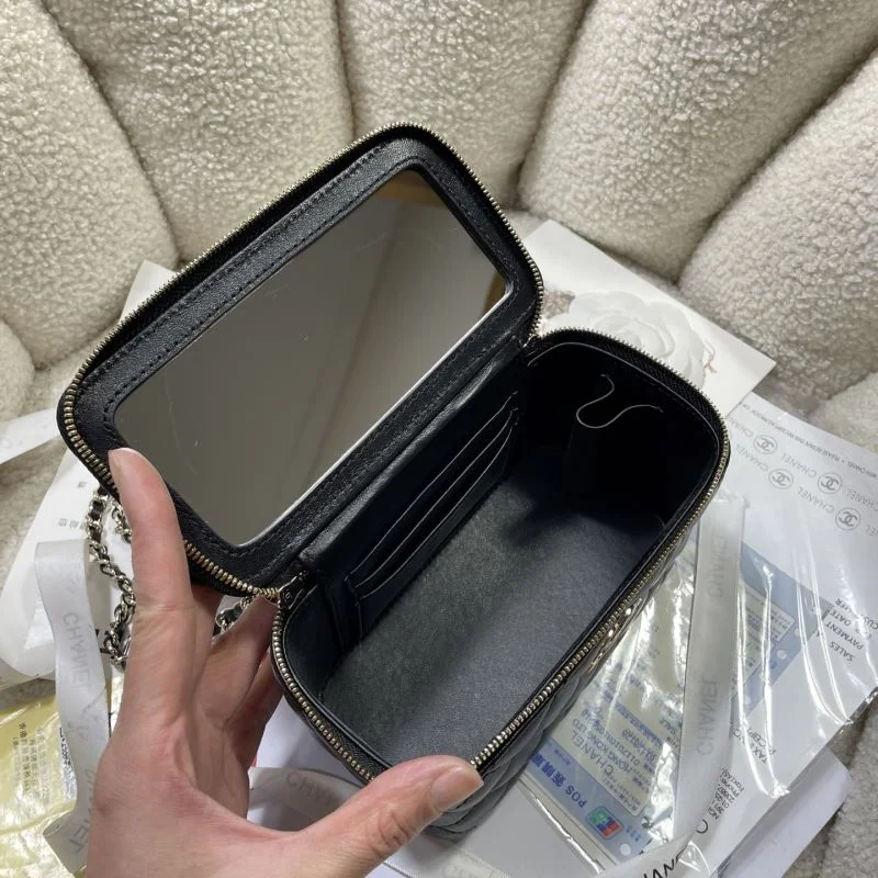 Chanel Cosmetic Bags FlexibleFit 53355