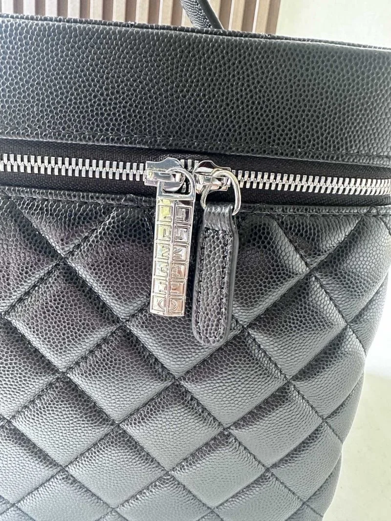Chanel Cosmetic Bags Breathable 53358