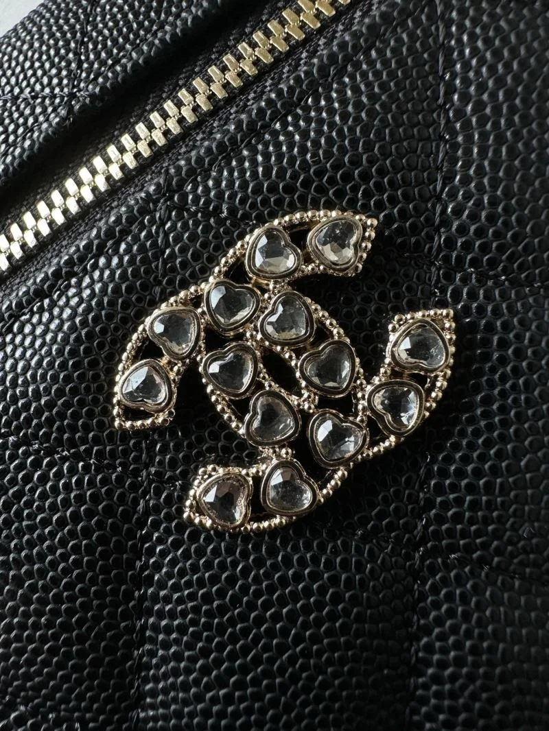 Chanel Cosmetic Bags Modern 53353