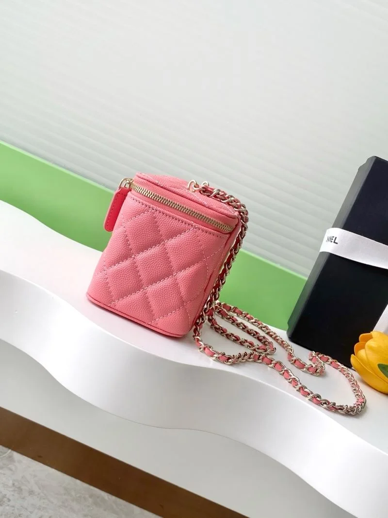 Cozy Chanel Cosmetic Bags 53341
