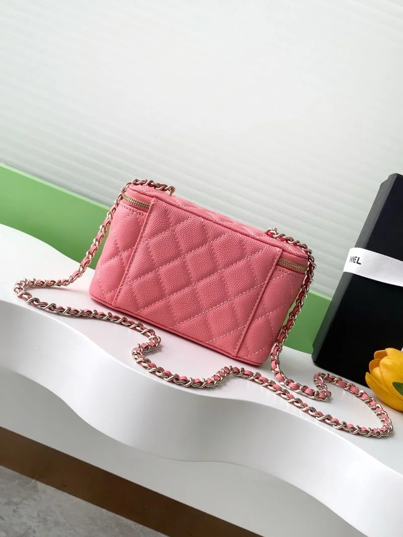Cozy Chanel Cosmetic Bags 53341
