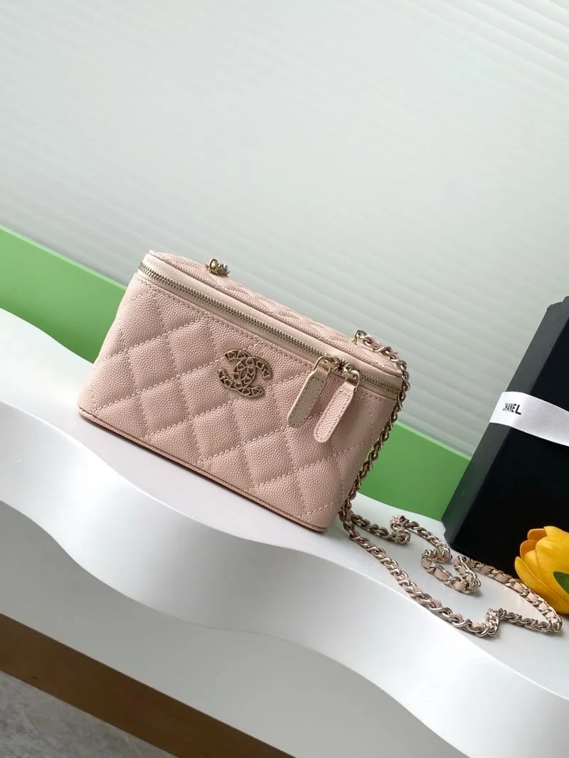 Chanel Cosmetic Bags Vibrant 53372