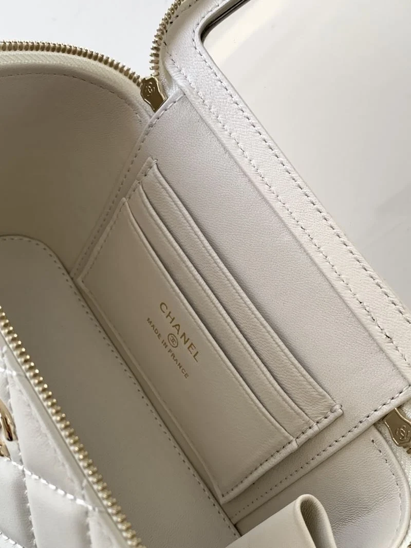 Chanel Cosmetic Bags Tailored 53334