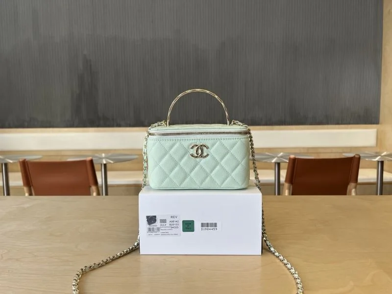 Soft Chanel Cosmetic Bags 53415