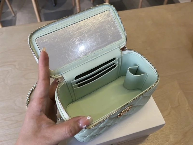 Soft Chanel Cosmetic Bags 53415