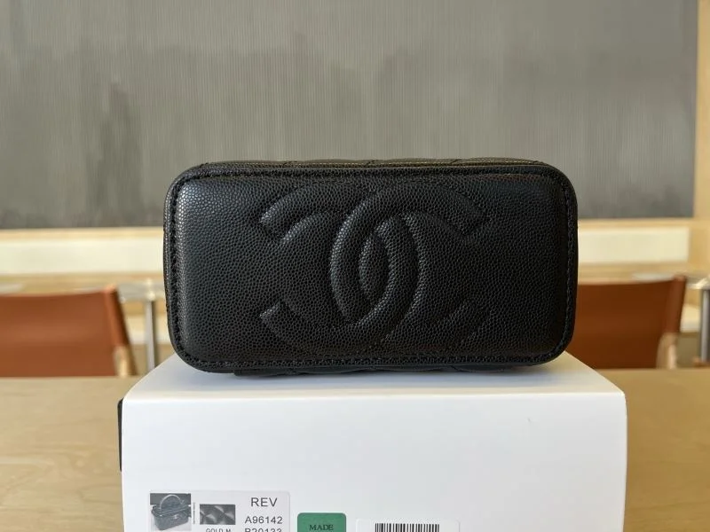 Chanel Cosmetic Bags Sleek 53330