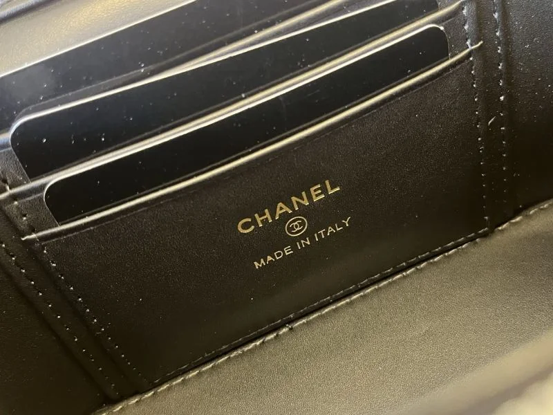 Chanel Cosmetic Bags Sleek 53330