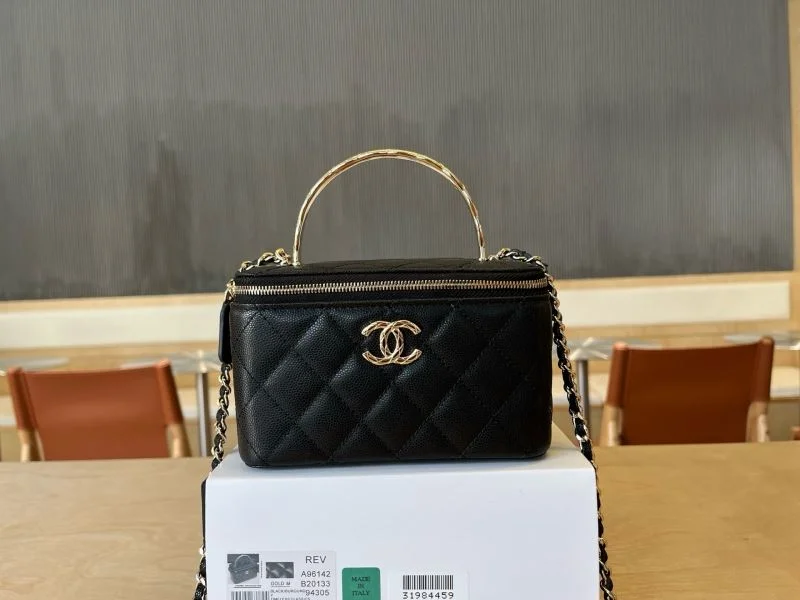 Chanel Cosmetic Bags Sleek 53330