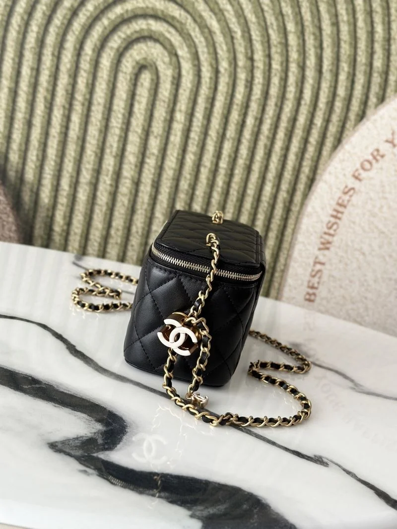 Chanel Cosmetic Bags HighQuality 53329