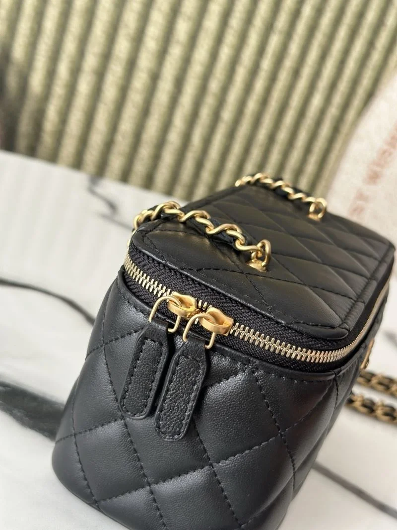 Chanel Cosmetic Bags HighQuality 53329