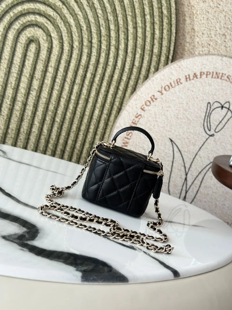 Chanel Cosmetic Bags Durable 53318