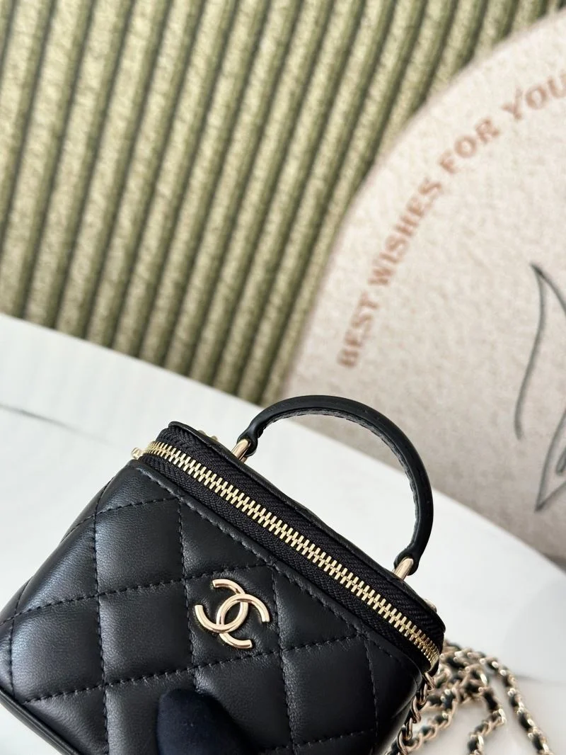 Chanel Cosmetic Bags Durable 53318