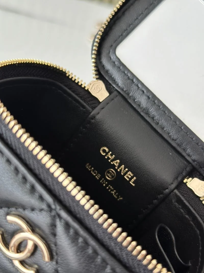 Chanel Cosmetic Bags Durable 53318