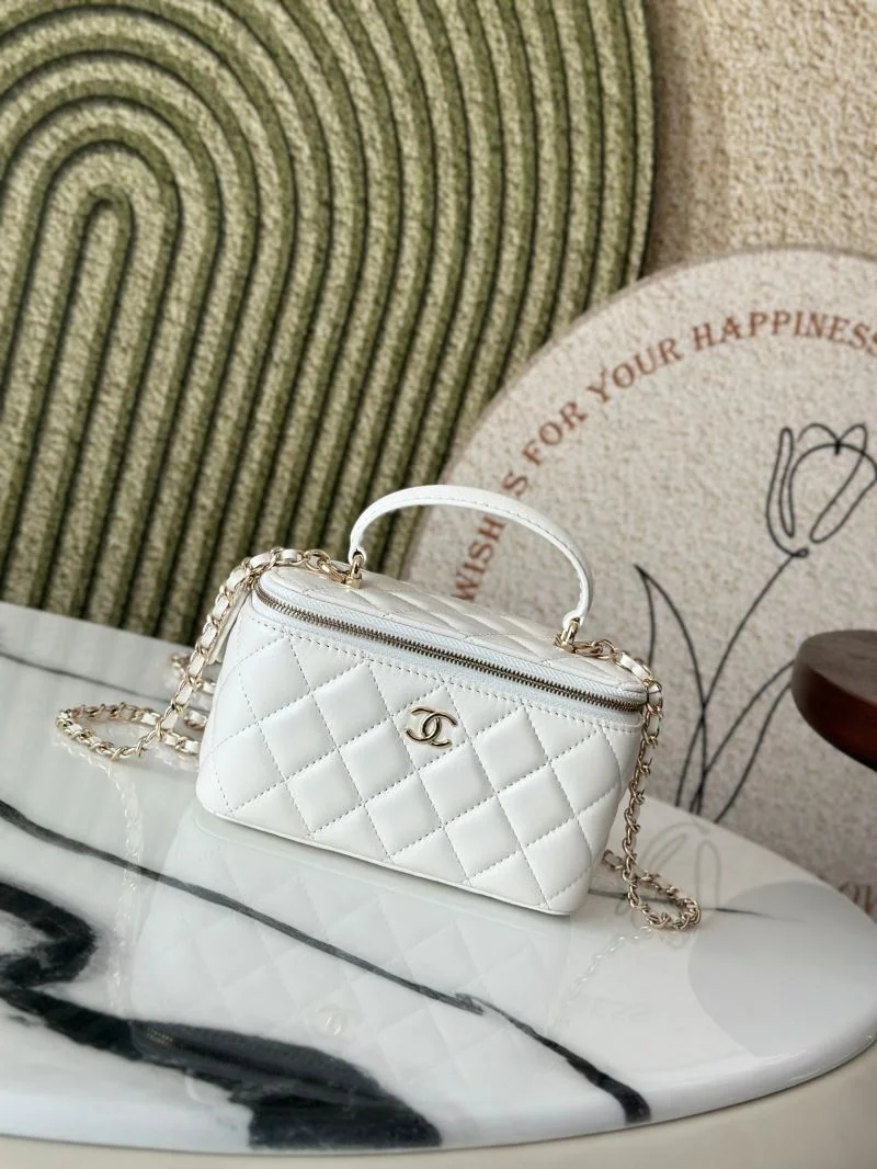 Chanel Cosmetic Bags Cozy 53324