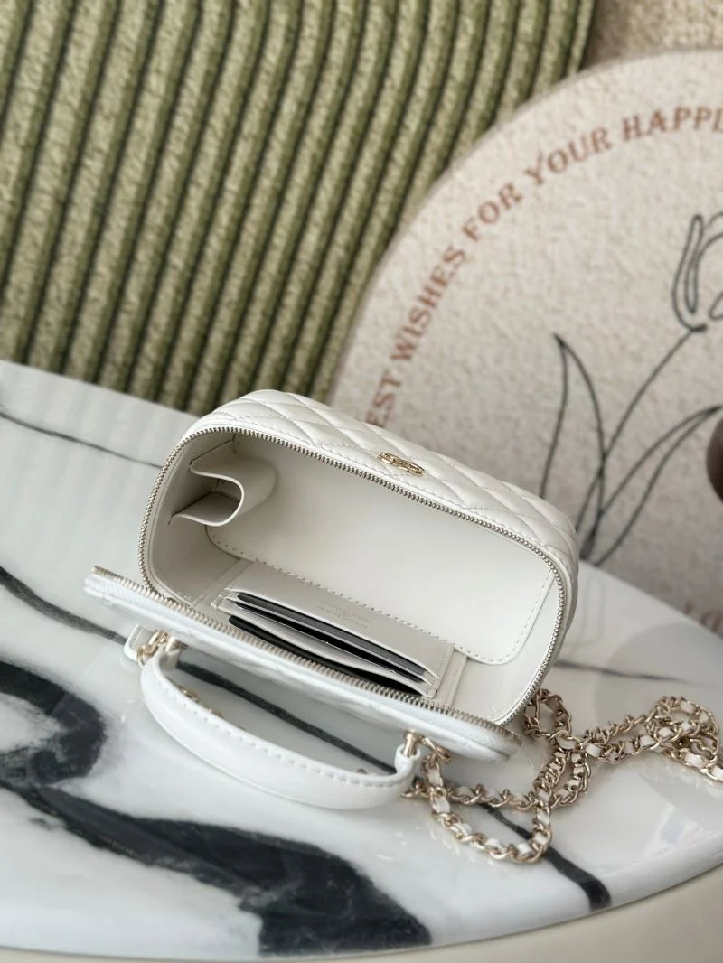 Chanel Cosmetic Bags Cozy 53324