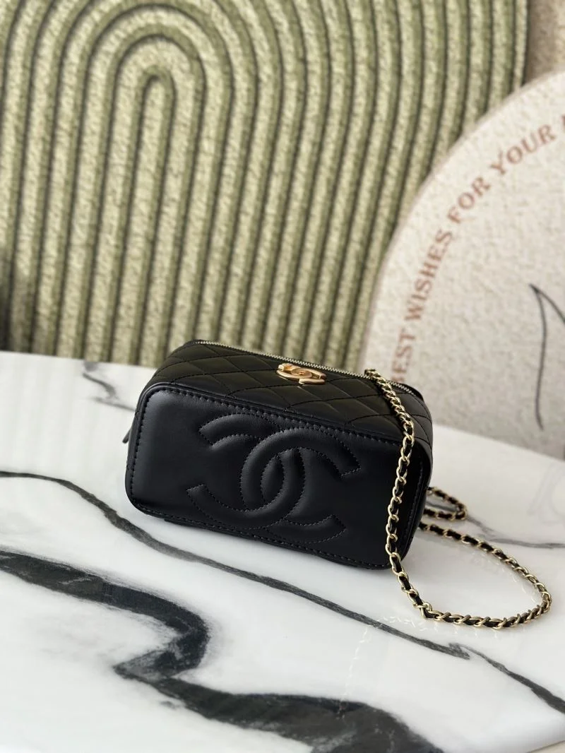 Durable Chanel Cosmetic Bags 53312