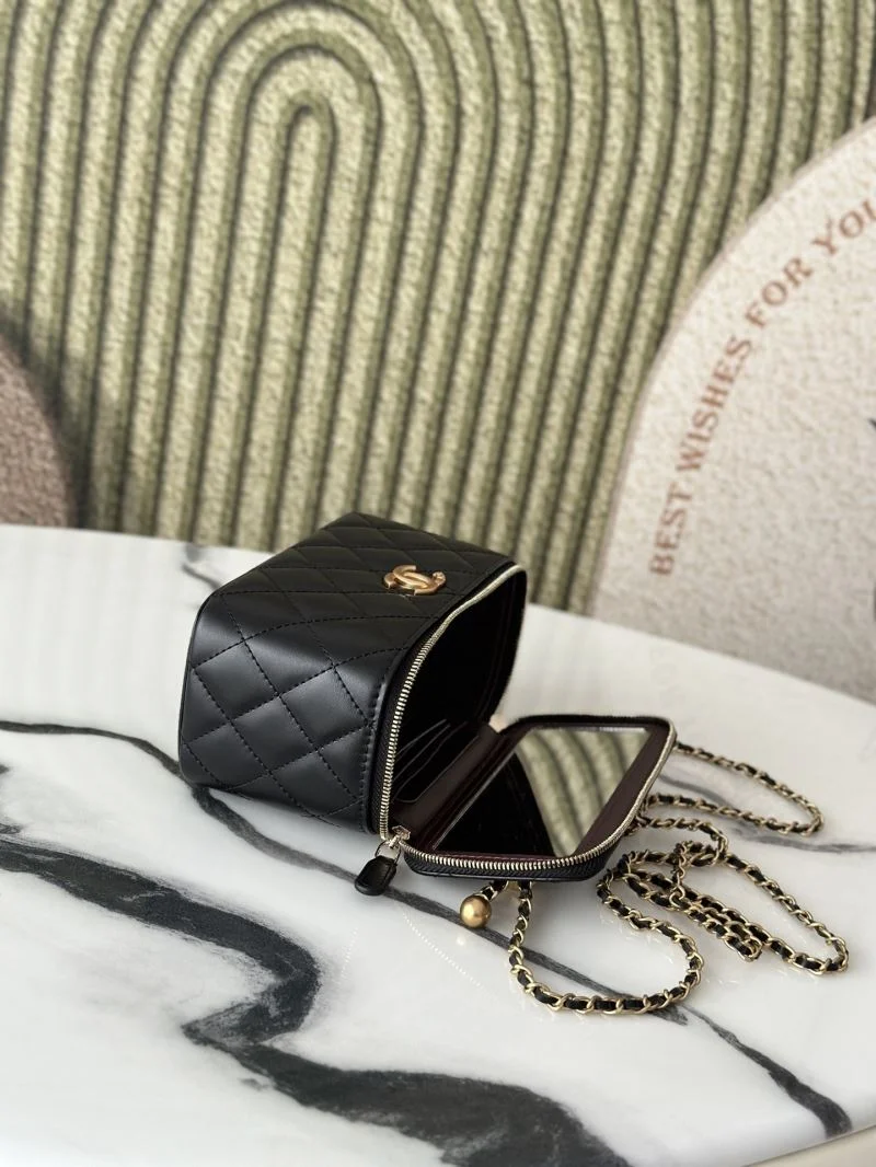 Durable Chanel Cosmetic Bags 53312