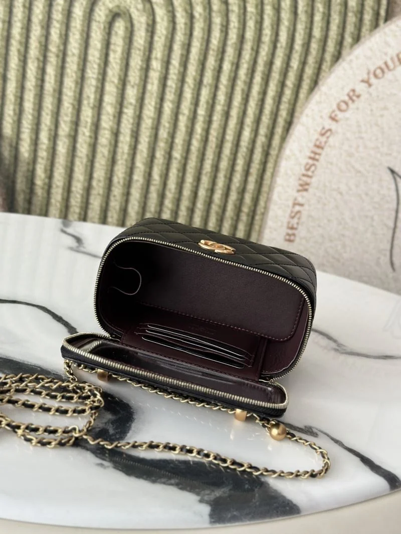 Durable Chanel Cosmetic Bags 53312