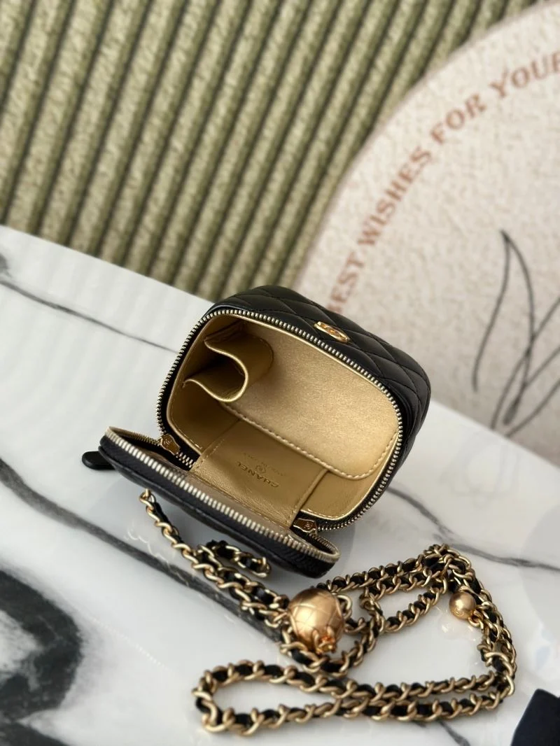 Chanel Cosmetic Bags Versatile 53340
