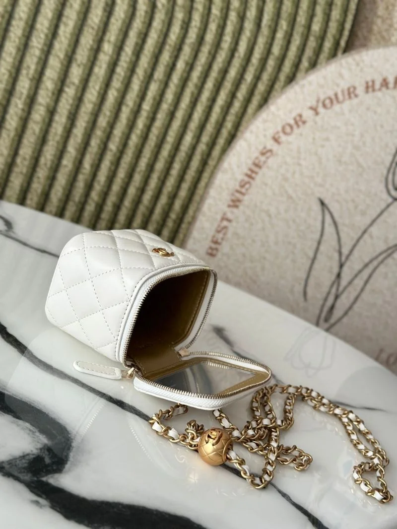 Chanel Cosmetic Bags Unique 53321