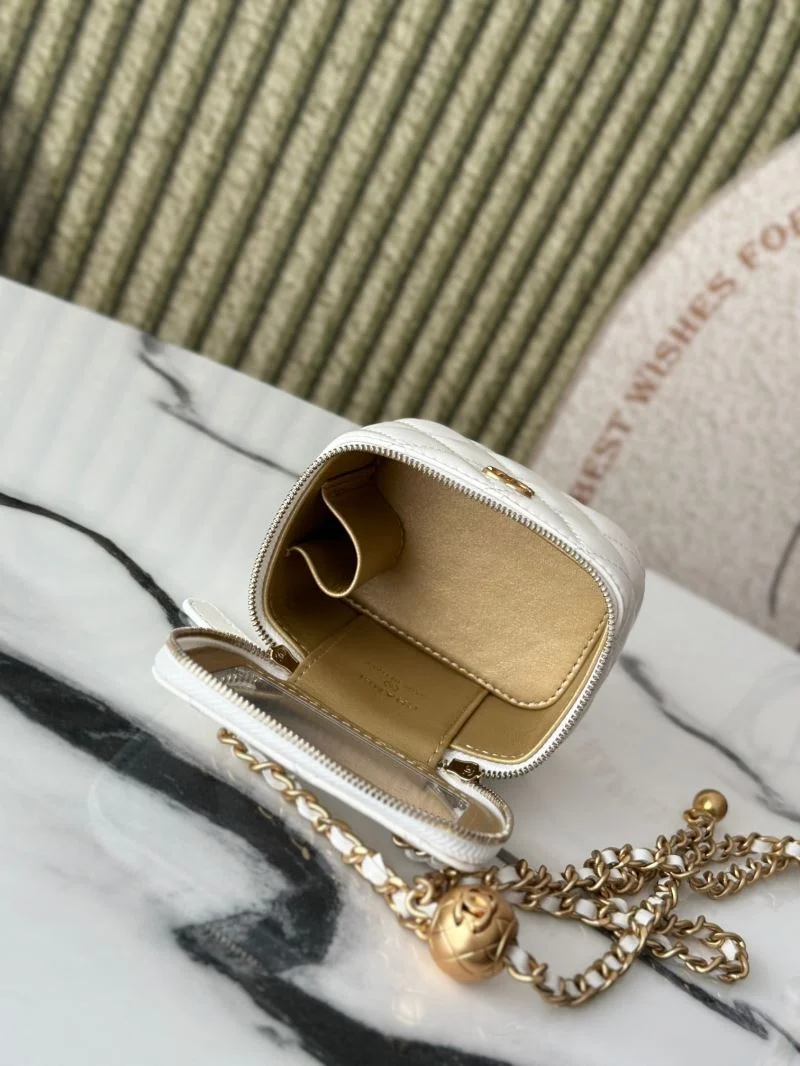 Chanel Cosmetic Bags Unique 53321