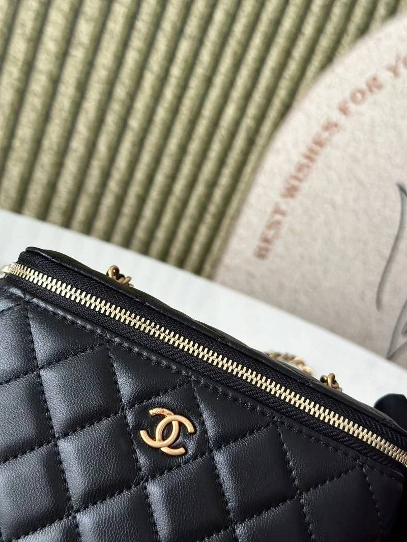 Lightweight Chanel Cosmetic Bags 53319