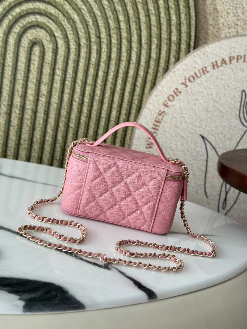 Tailored Chanel Cosmetic Bags 53315