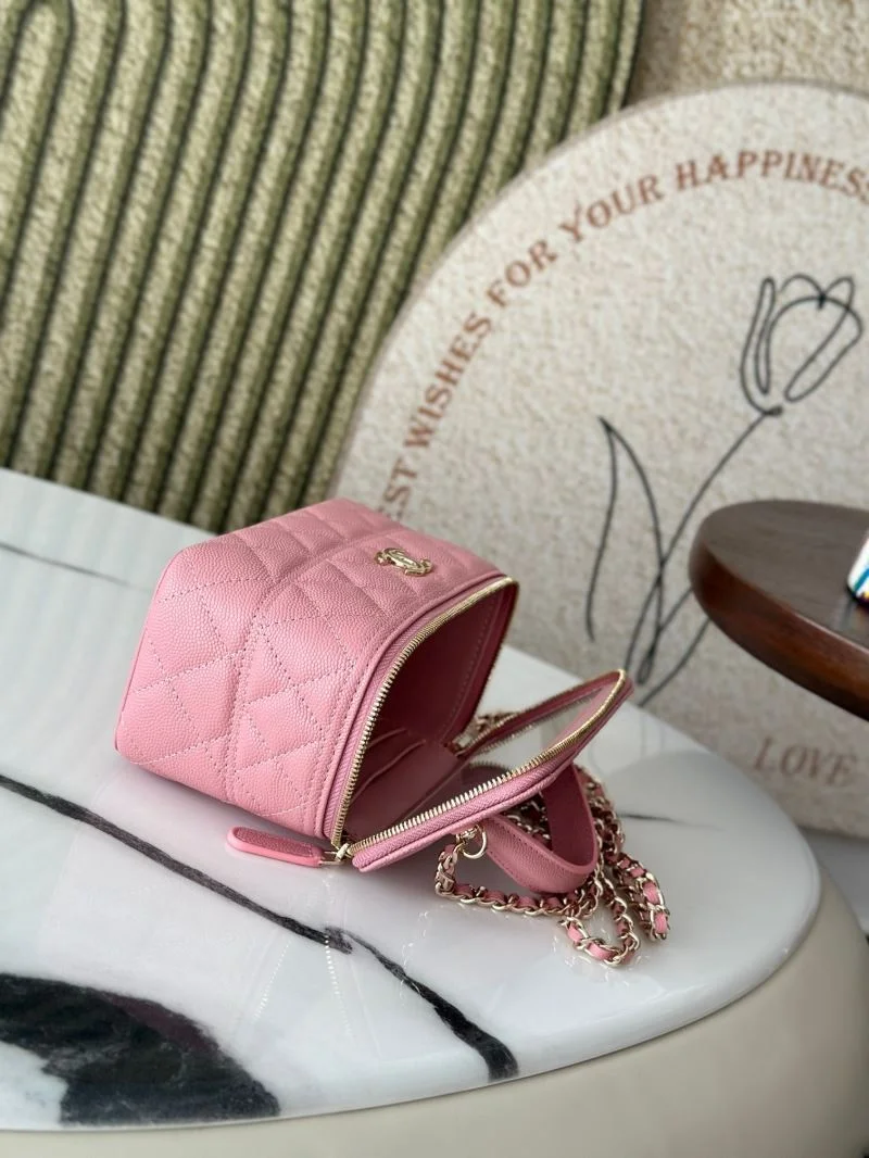 Tailored Chanel Cosmetic Bags 53315