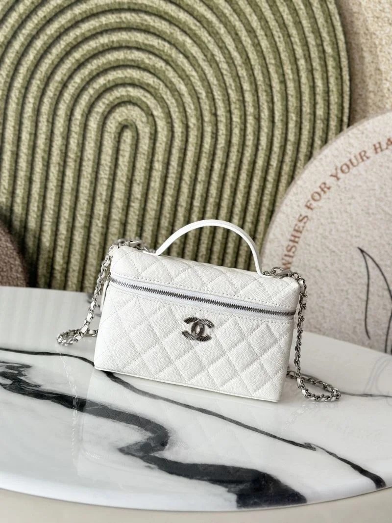 Chanel Cosmetic Bags EasyMatch 53311