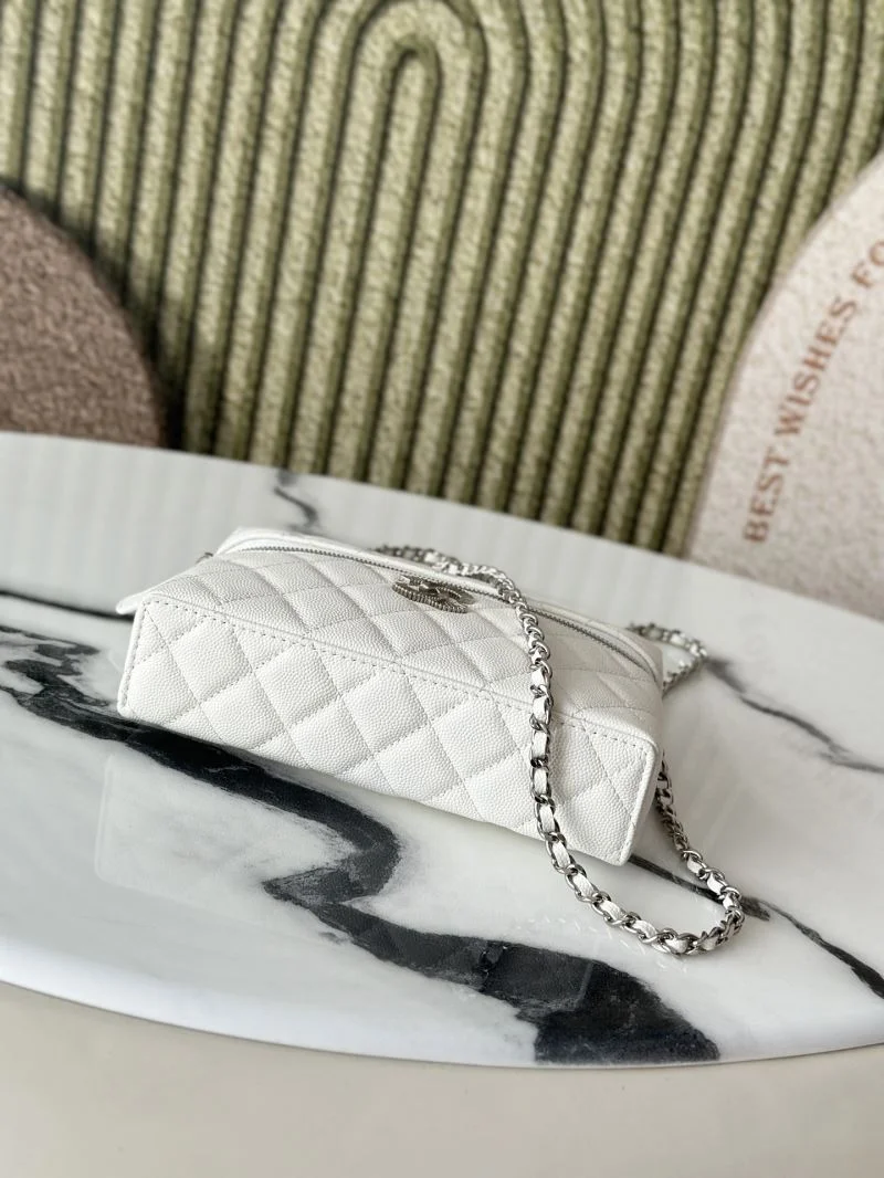 Chanel Cosmetic Bags EasyMatch 53311