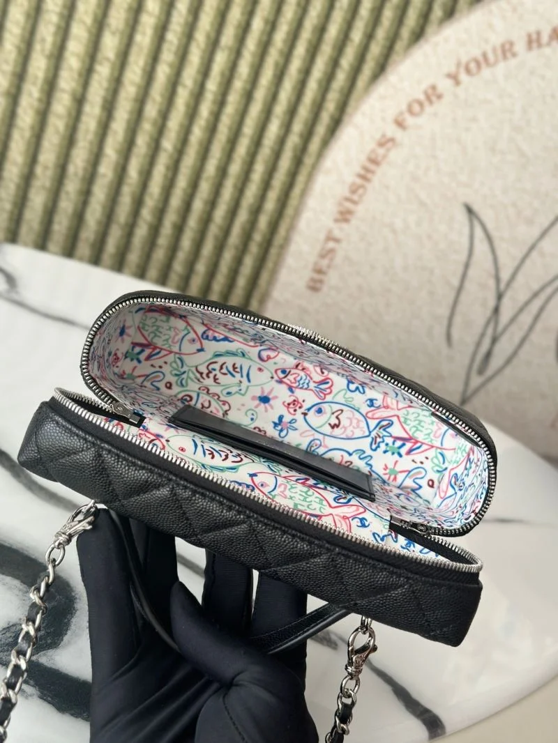 Chanel Cosmetic Bags Bold 53304