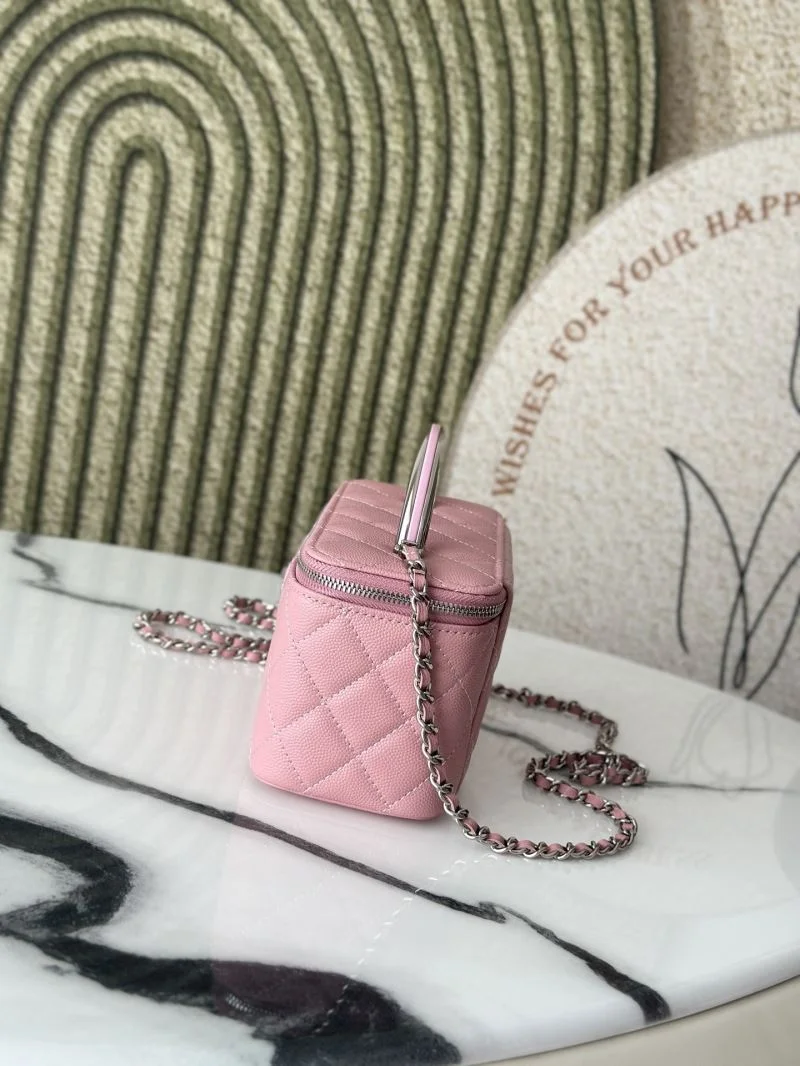 Packable Chanel Cosmetic Bags 53307