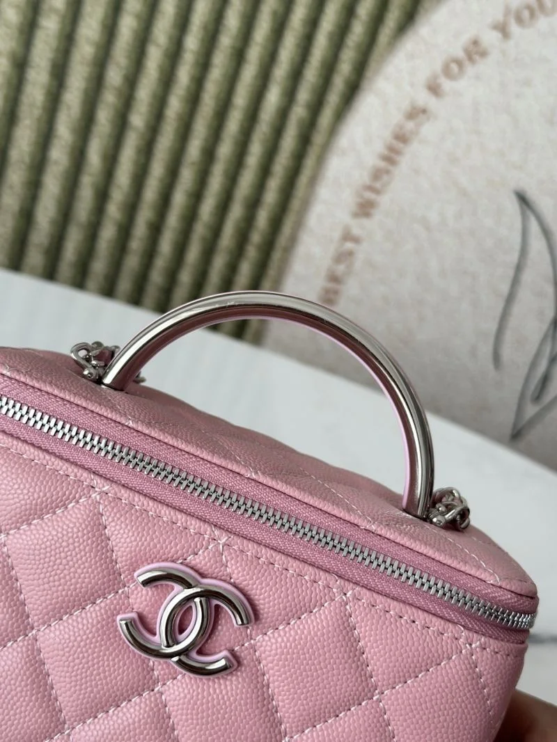 Packable Chanel Cosmetic Bags 53307