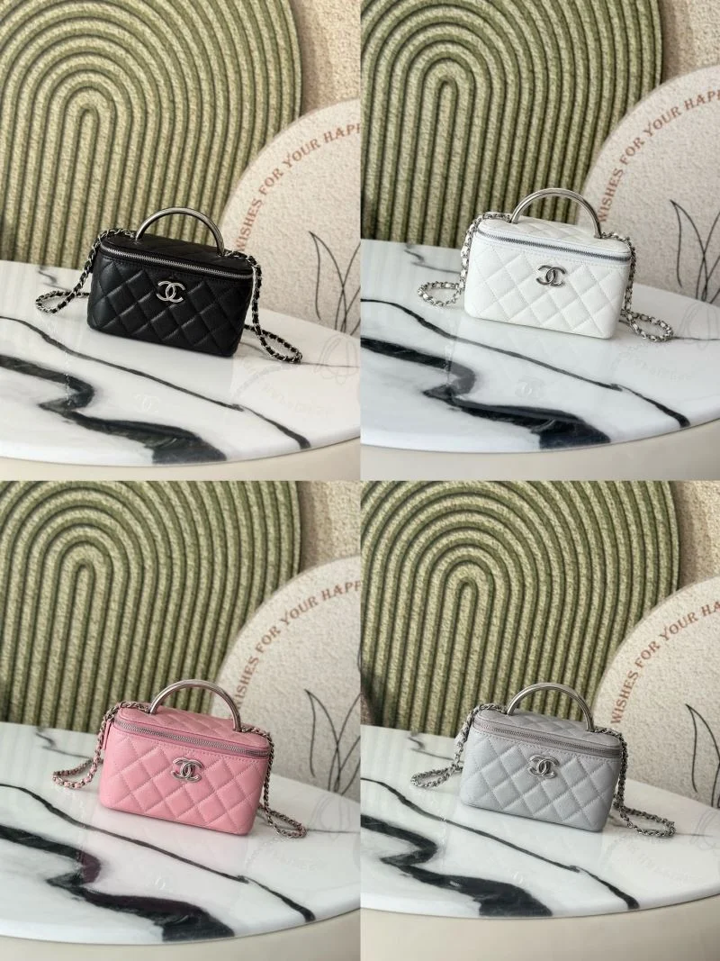 Cozy Chanel Cosmetic Bags 53388