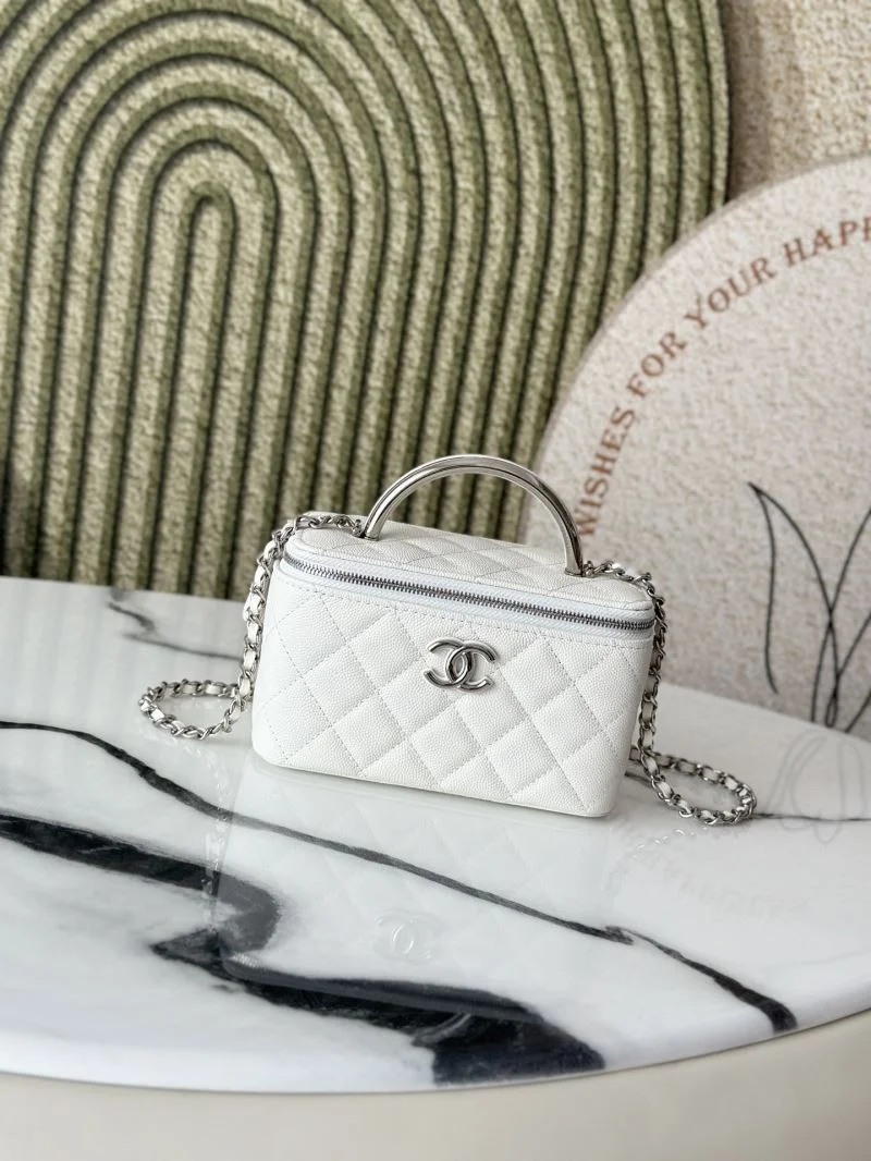 Chanel Cosmetic Bags Thermal 53308
