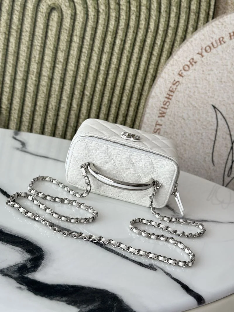 Chanel Cosmetic Bags Thermal 53308